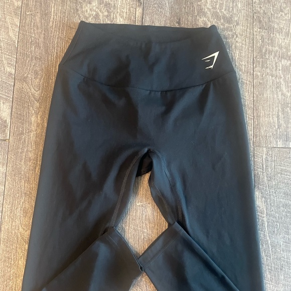 Women’s Gymshark Leggings Size Small - Picture 2 of 6